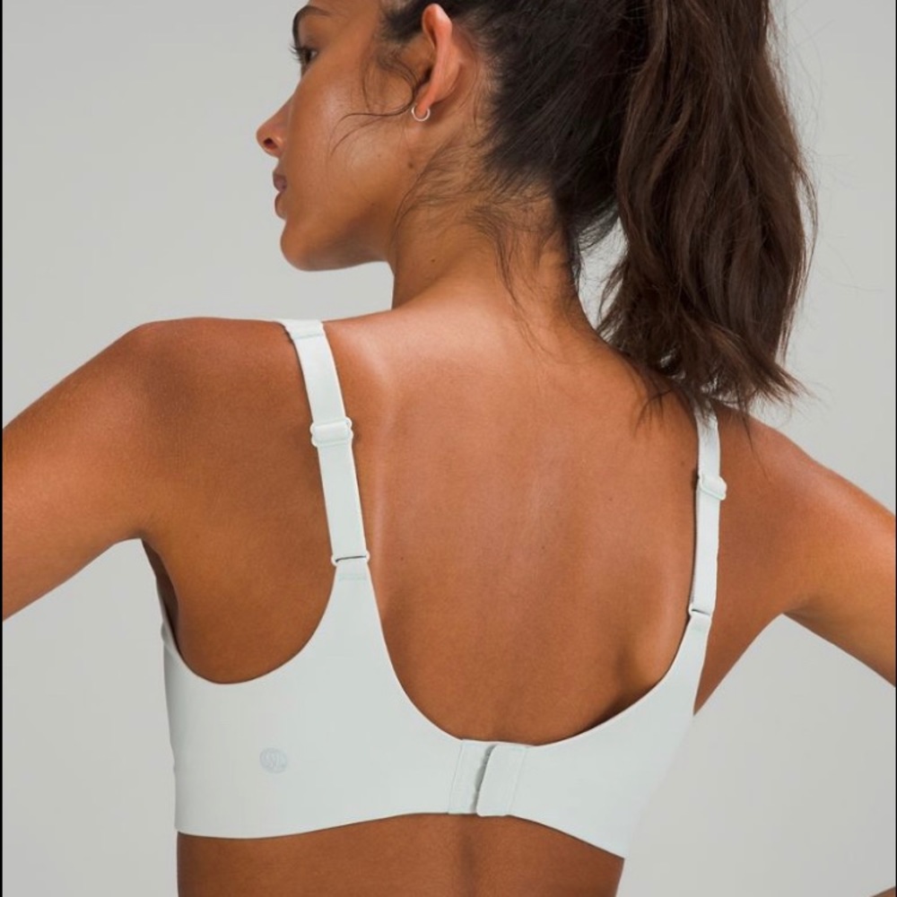 Lululemon “In Alignment” Straight Strap Bra - 6 A/B